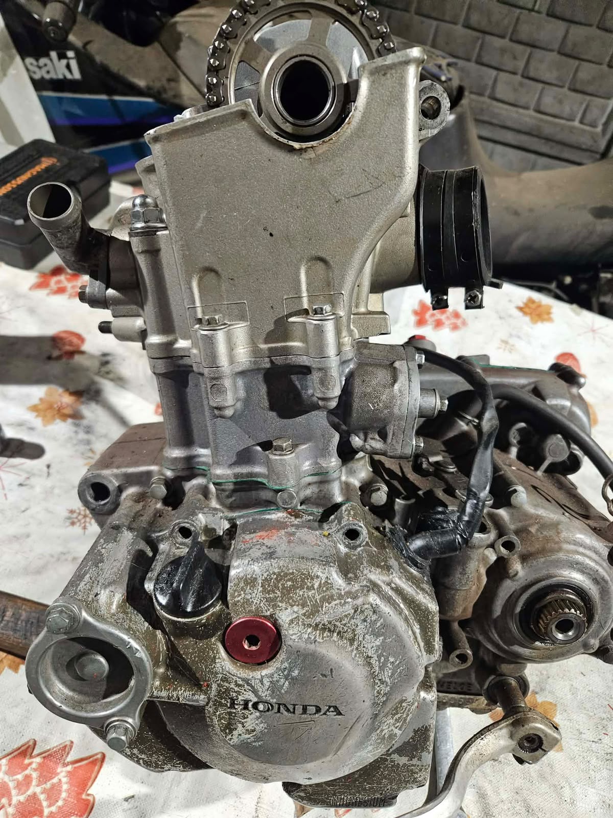 Silnik Honda przygotowany do montażu