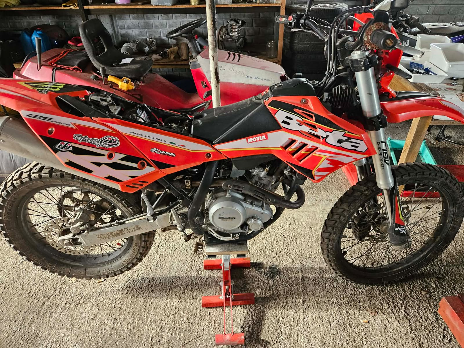 Beta RR 125 Enduro przygotowana do serwisu